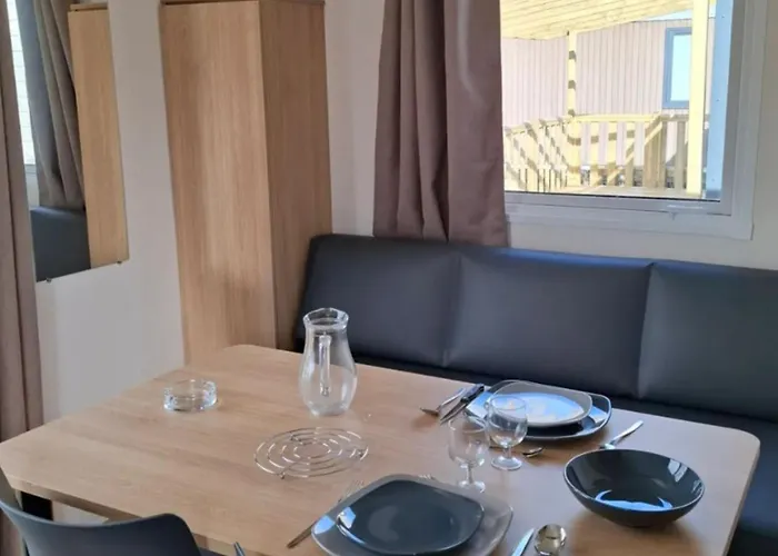 Kemping Mobil Cosy Avec Terrasse Pour 2 Personnes - Api-1-52-1537 Long